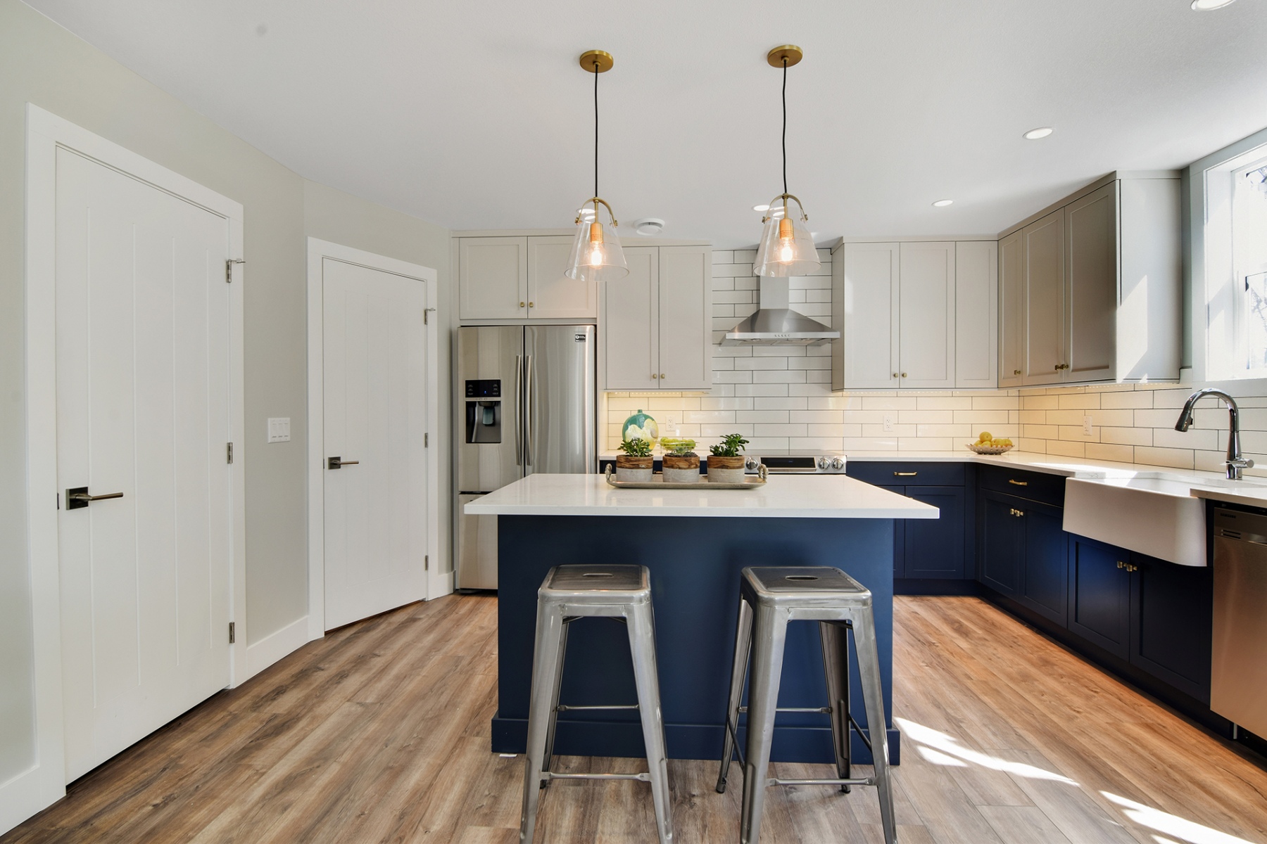 1_harmony_homes_glenwood_infill_project_kitchen_gallery_image_10