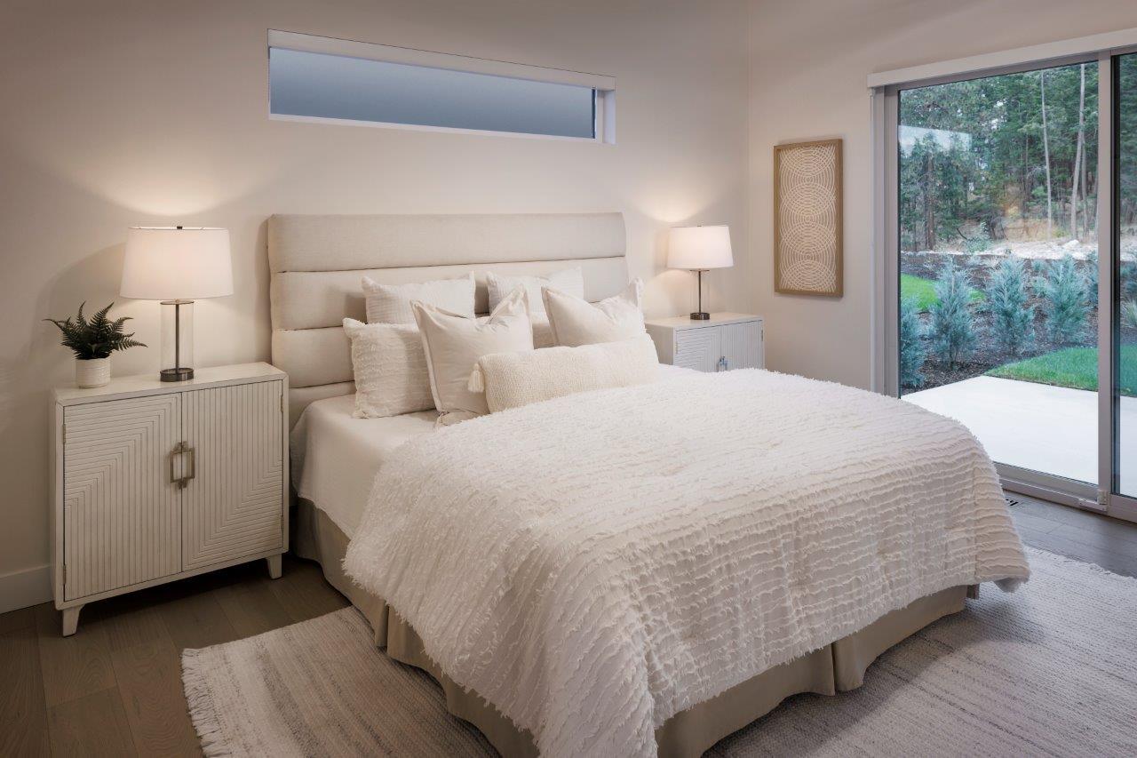 harmony_homes_lakelife_lottery_showhome_white_bed_room_gallery_image_17