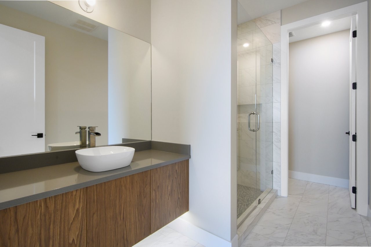 Lakeshore-Road-Lakefront-Residence-20