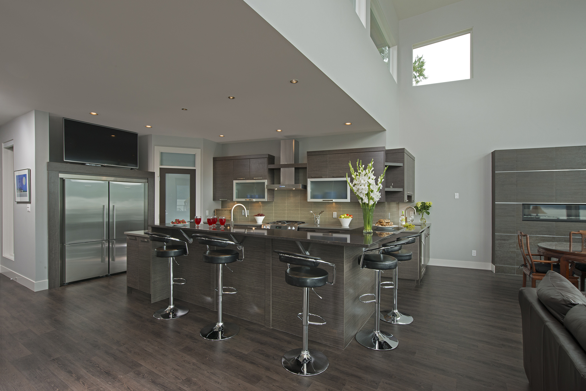 1_harmony_homes_squilax_anglemont_road_residence_bar_area_gallery_image_2