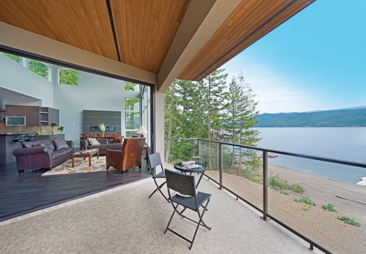 harmony_homes_squilax_anglemont_road_residence_balcony_view_gallery_image_18