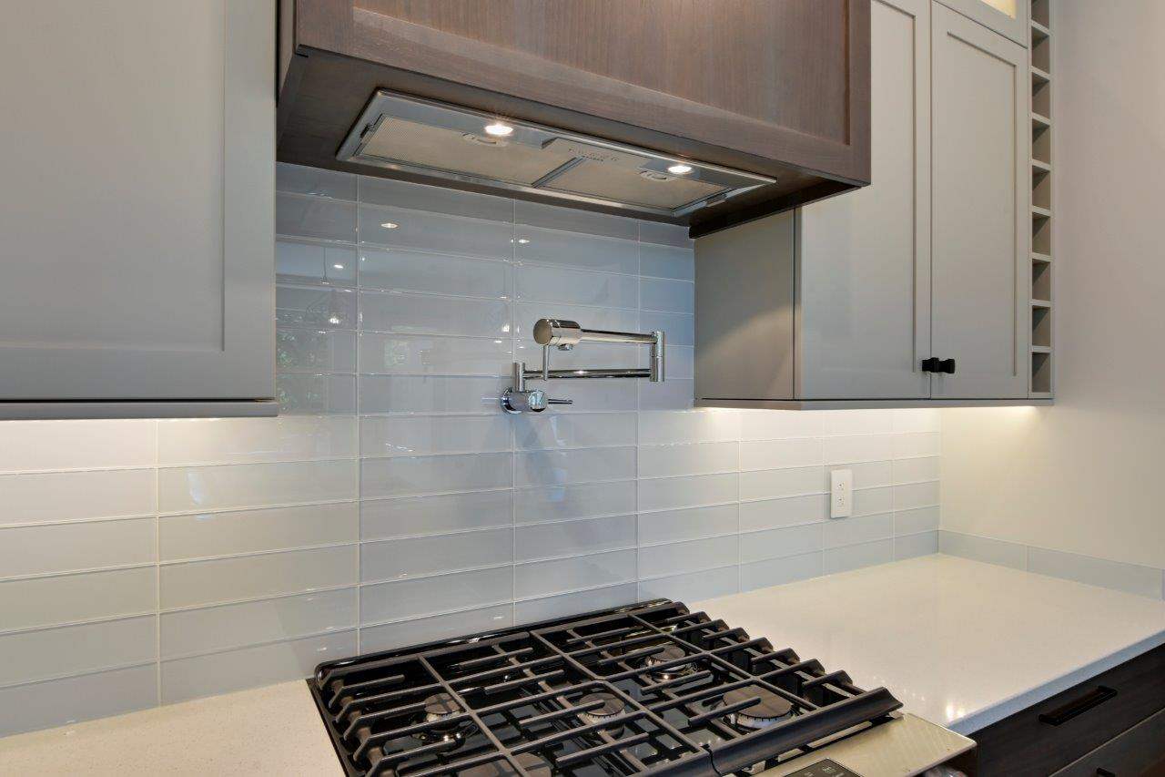 harmony_homes_stockwell_ave_infil_project_stove_gallery_image_14