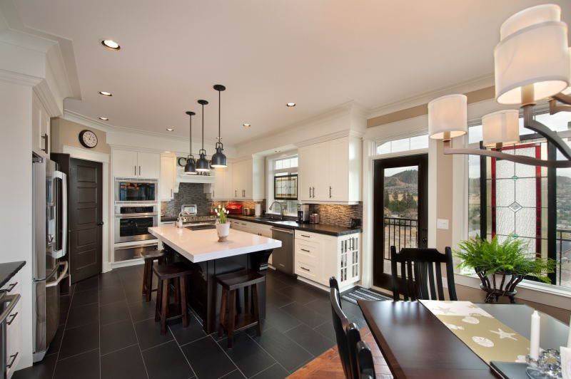 harmony_homes_traditions_cresent_bungalow_kitchen_dining_area_gallery_image_7