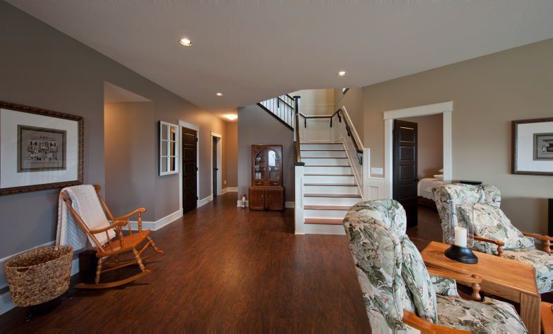harmony_homes_traditions_cresent_bungalow_stair_gallery_image_17